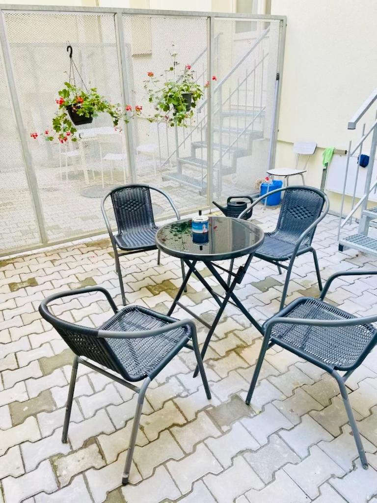 Cozy Design Homestay With Terrace Прага Экстерьер фото
